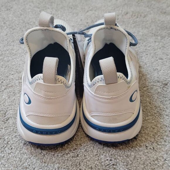 Oakley Men\'s Cosmos Sneaker White Blue Size  9.5 main image 6